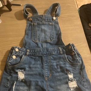 Love tree denim size S  bib shorts